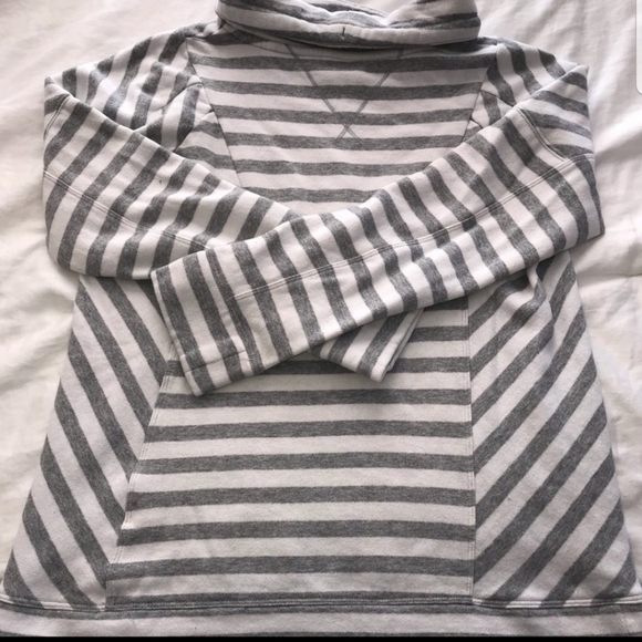 Tommy Hilfiger Striped Funnel Neck Sweatshirt - Picture 4 of 7